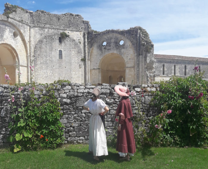 Abbaye de Trizay nouveauté 2021 Visite théâtralisée été 2021